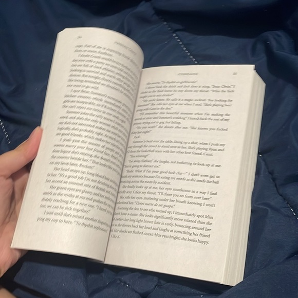 icebreaker slightly used - Picture 6 of 6